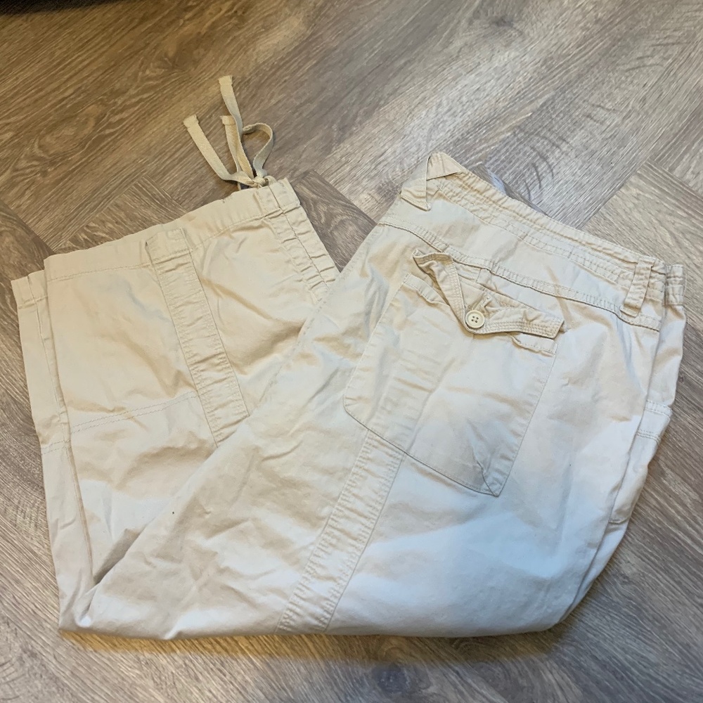 Cargo Capris